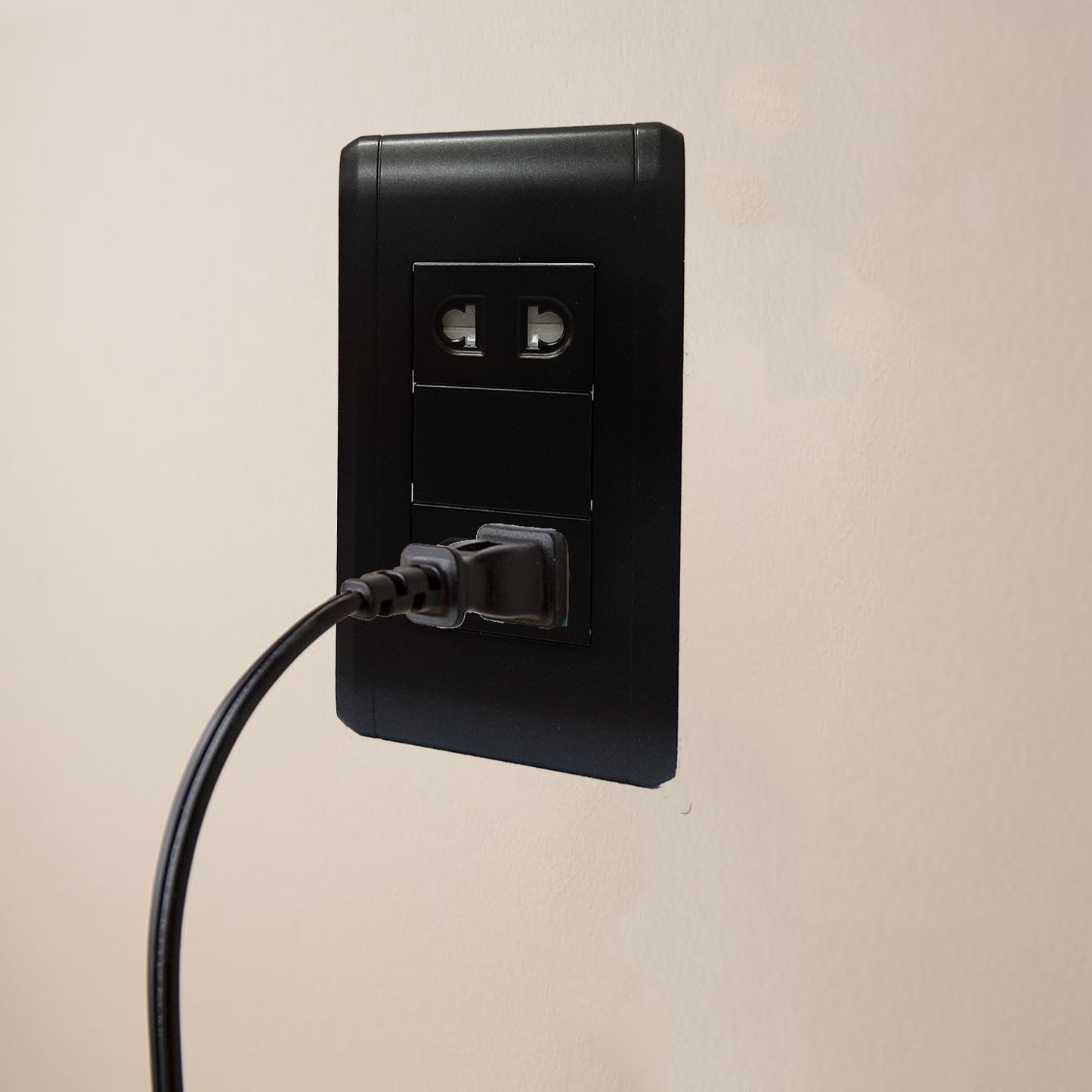 Akari 2 Gang Universal Socket 250V / 15A, V Series, Black (AWD2GUV(B)