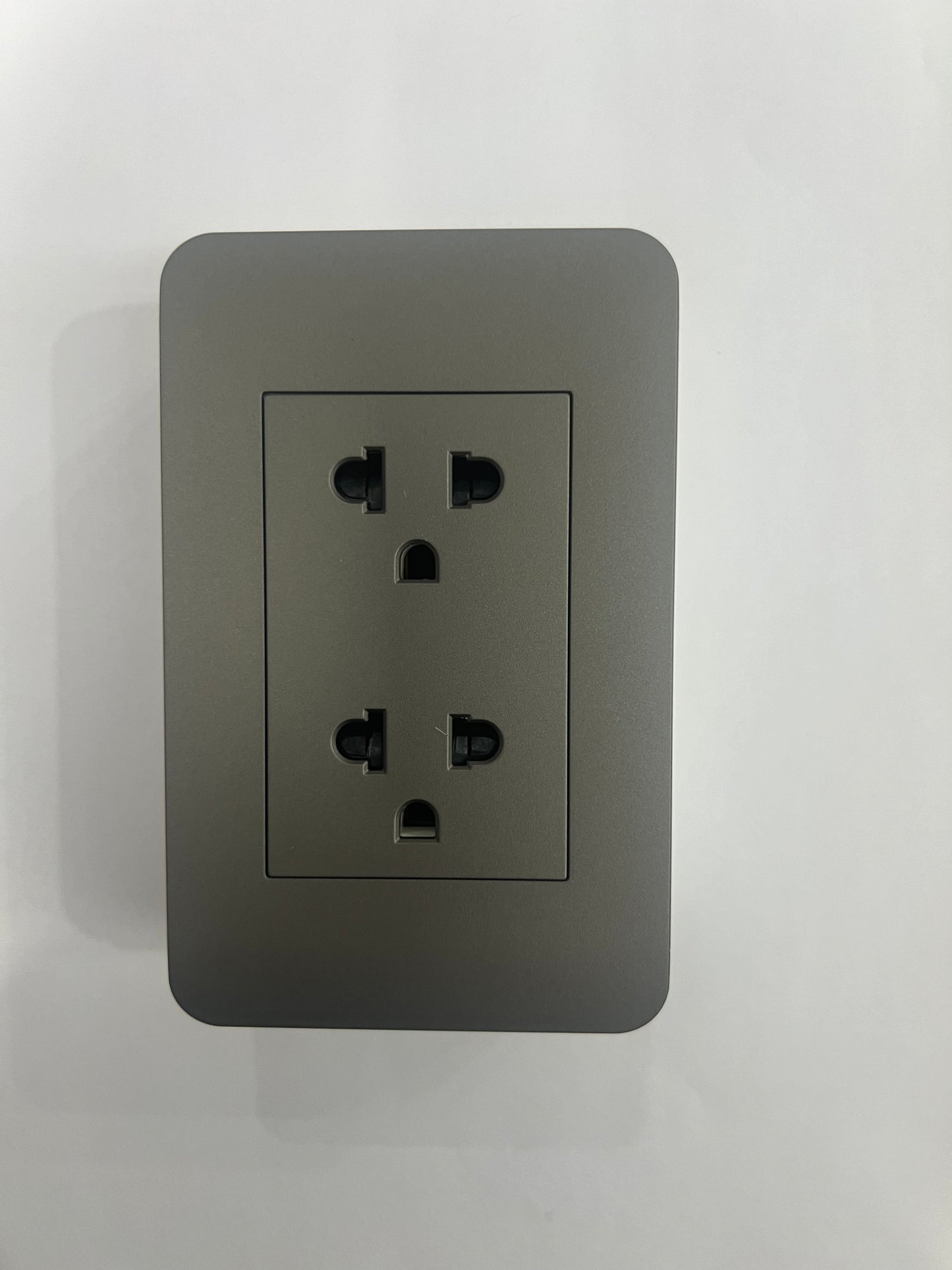 ZEN MATTE SERIES_AKARI UNIVERSAL DUPLEX OUTLET WITH SHUTTER (AZ2-2GO)